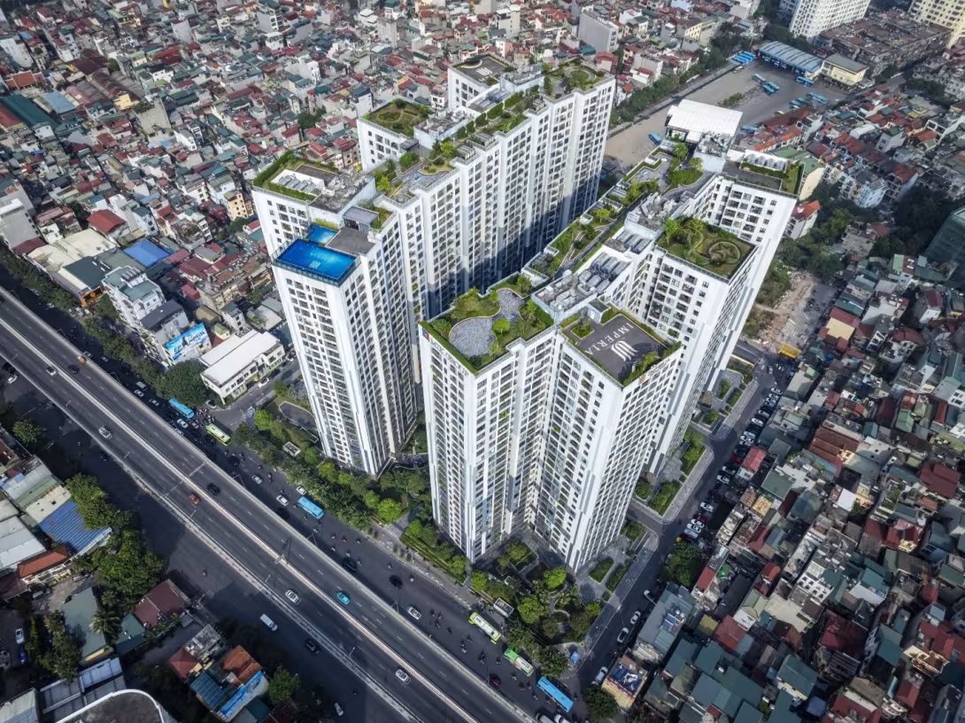 IMPERIA SKY GARDEN