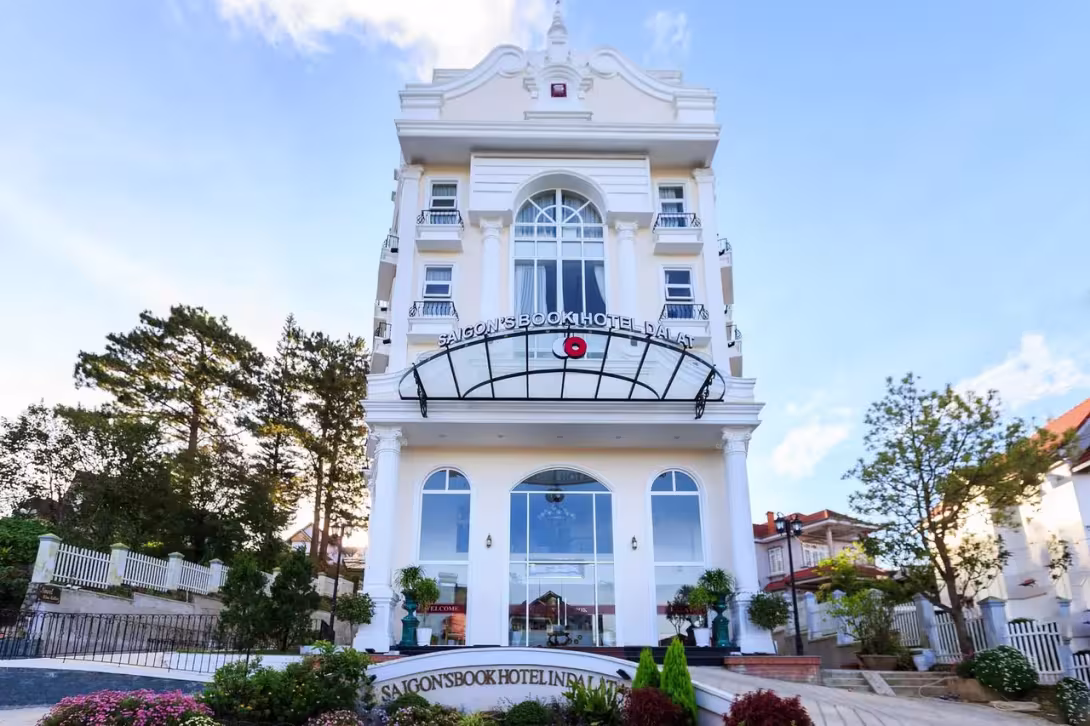 Saigon’s book hotel